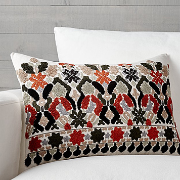 DECOR & PILLOWS